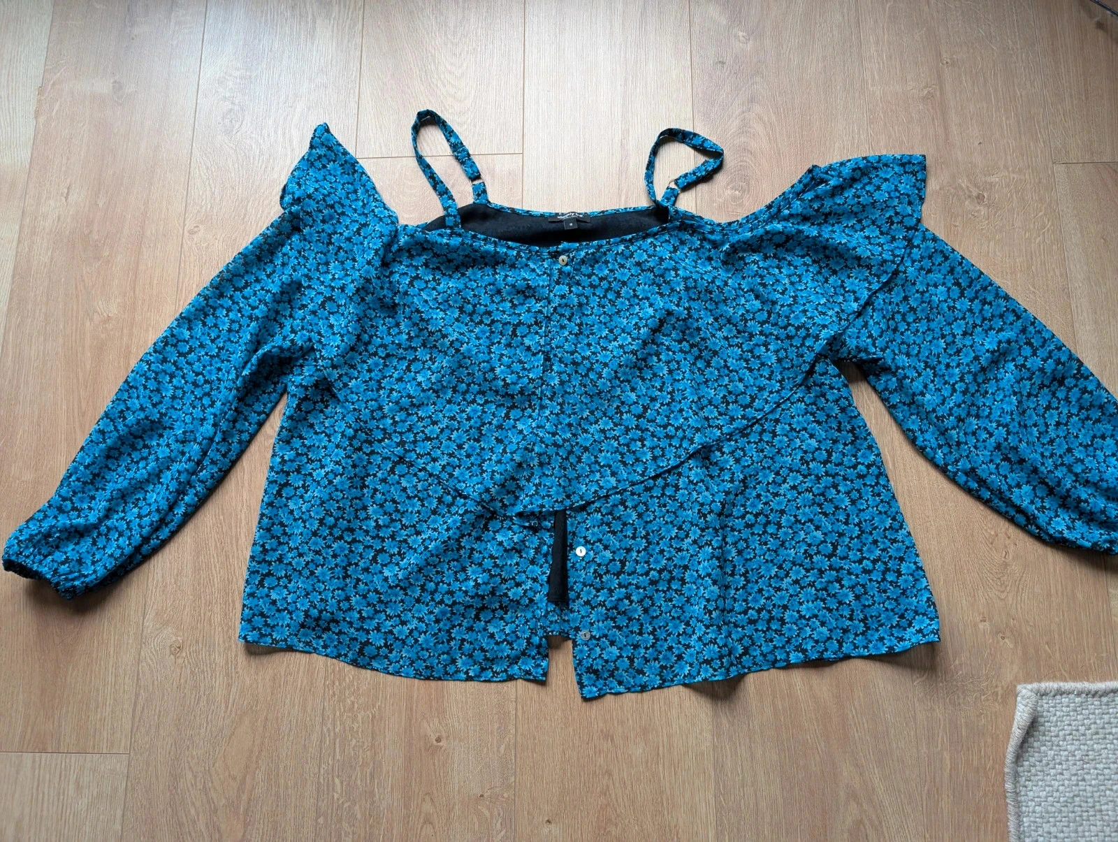 Blouse fluide épaules dénudées